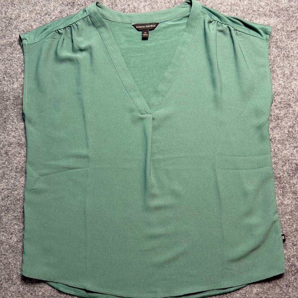 Banana Republic Green V-Neck Cap Sleeve Blouse Size‎ Medium